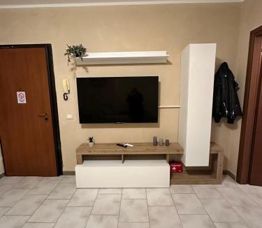 Suzzara Apartment | Nocciolino Home