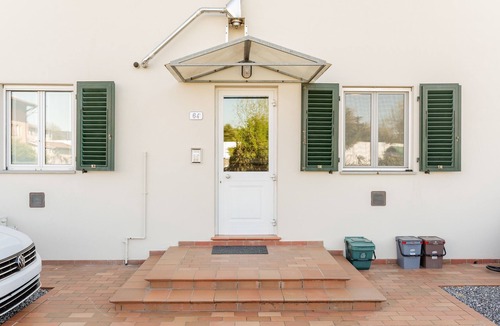 San Donato House | “Non Per Caso” – Elegant Design & Private Parking