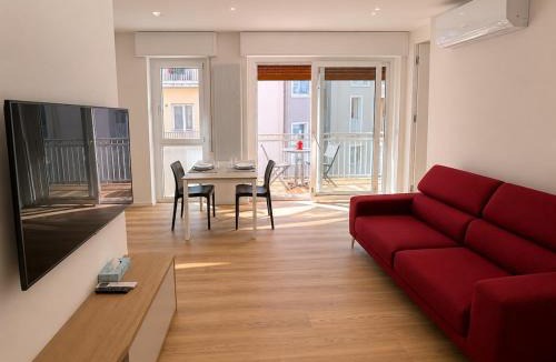 Belluno Apartment | Nuovo Loft in centro città più terrazzo vista fiume