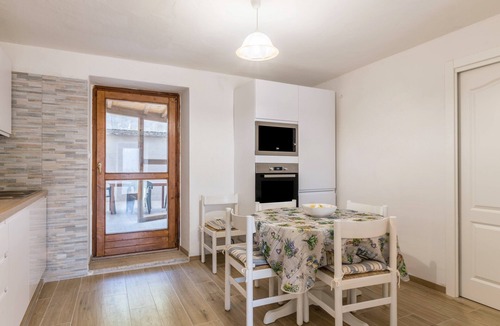 San Sebastiano Apartment | Pet-Friendly Apartment Edik with Mountain View & Terrace