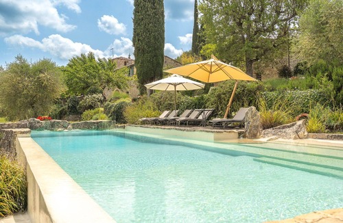 Radda in Chianti Villa | Private Villa with WIFI, hot tub, private pool, TV, patio, panoramic view, close to Greve In Chianti