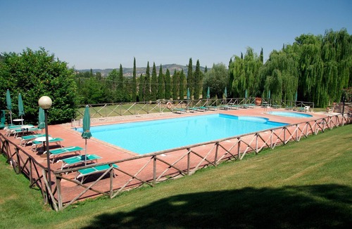 Corciano House | PROMOTION Pendolino Le Gorghe Valmarino 5km from Perugia Swimming pool and WIFI