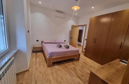 San Teodoro House | Queen Barbara