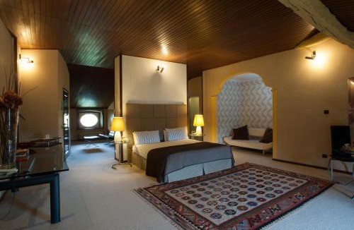 Oviglio Hotel | Relais Del Castello Di Oviglio