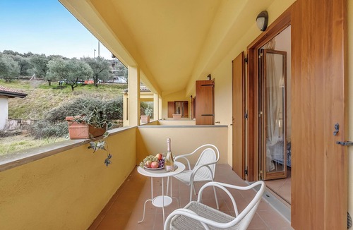 Sensole Apartment | Residence La perla - Apt 37, Monte Isola, Italy
