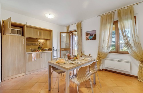 Sensole Apartment | Residence La Perla - Apt 12, Monte Isola, Italy