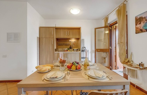 Sensole Apartment | Residence La Perla - Apt 12, Monte Isola, Italy
