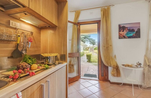 Sensole Apartment | Residence La Perla - Apt 12, Monte Isola, Italy