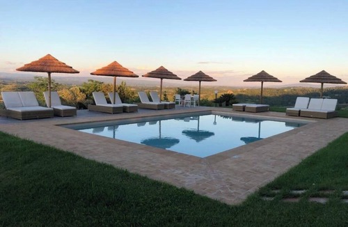 San Gimignano House | Restored barn in San Gimignano hills view