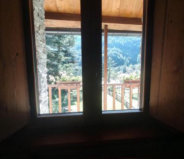 Cesana Torinese Hotel | Rifugio Escursionistico Vernin