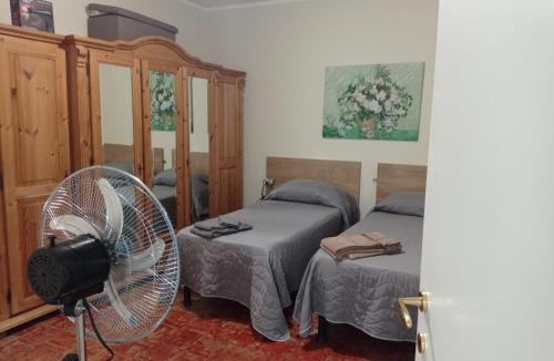 Bubbio Hostel | Rifugio escursionistico ex-scuola Grassi, Bubbio