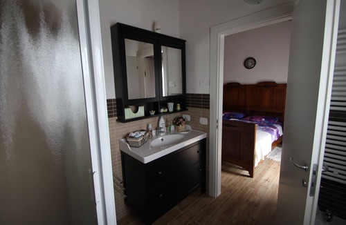 Vicenza Bed & Breakfast | Room 'Classica' with Private Terrace, Wi-Fi and Air Conditioning