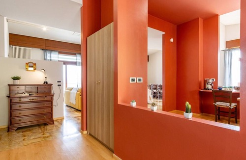 Montevecchia Apartment | 'Rosmarino' Room with Mountain View, Wi-Fi and Air Conditioning