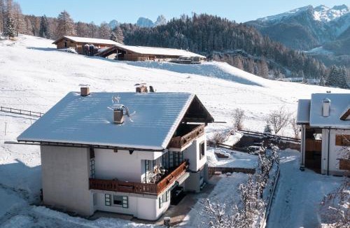 Bellamonte Apartment | Sa Mont Home - Moderno appartamento con parcheggio, sauna e deposito sci