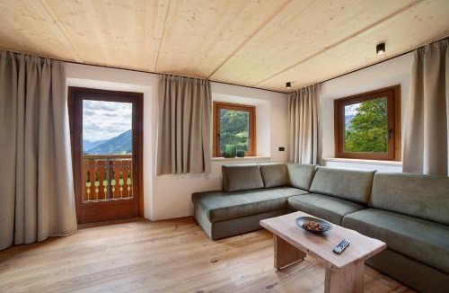 San Leonardo in Passiria Apartment | Schlossbauer große Ferienwohnung