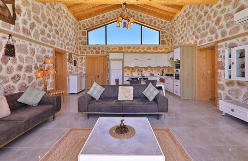 Sarıbelen Villa | Stone architecture villa for 5 people with sauna and jacuzzi in nature