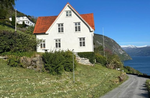 Stryn House | Stryn Panorama