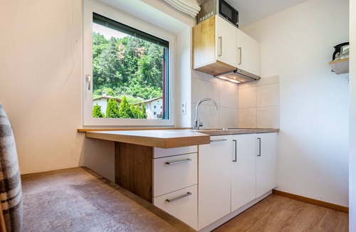 Laion Apartment | Studio Apartment "Talblick 2" with Mountain View, Garden and Wi-Fi