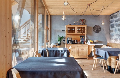 Velturno Apartment | Studio 'Pavilion Water' with Mountain View, Shared Terrace and Wi-Fi