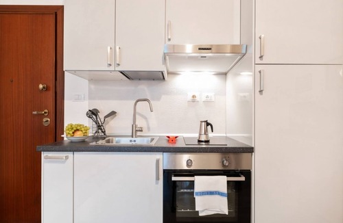 Santo Stefano Apartment | Studio with balcony near Giardini Margherita