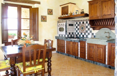 Seggiano House | Stunning private villa with private pool, WIFI, hot tub, TV, patio, pets allowed and panoramic v.