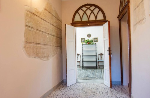 Calci House | Susanna's little palace within the castle walls