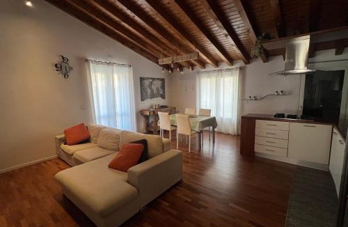 Volta Mantovana Apartment | Terrazza su Volta Mantovana