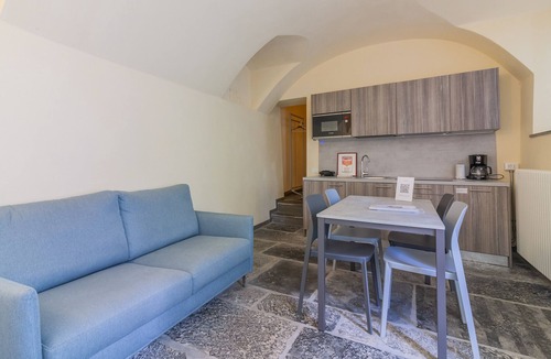 Varenna Apartment | Tiny Duke Apartment