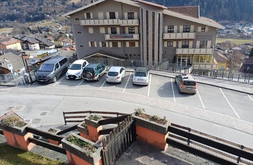 Vezza d'Oglio Apartment | Trilocale stile Baita