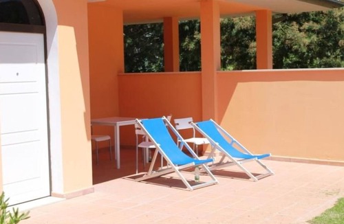 Puntone Apartment | Unterkunft am Strand, Schwimmbad, AC, private Terrasse by Interhome