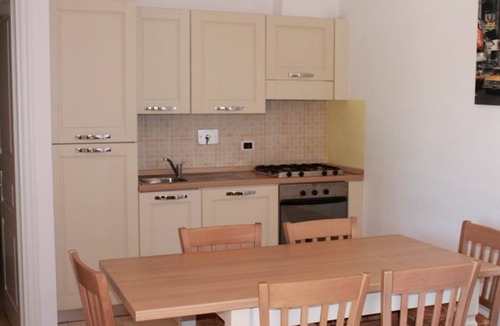 Puntone Apartment | Unterkunft im Erdgeschoss, überdachte Terrasse, Schwimmbad by Interhome