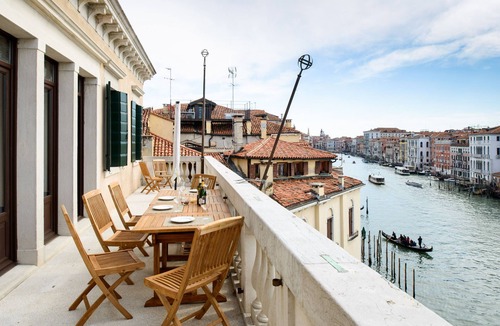 San Polo Apartment | Venice Prestige - Celestina on the Grand Canal R&R