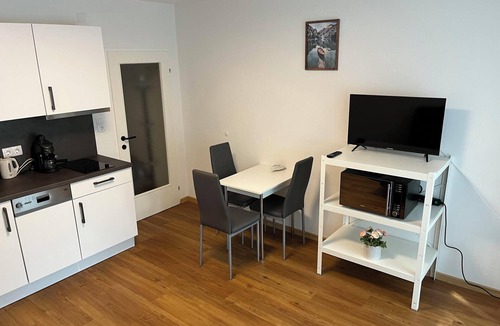 Schuttdorf Apartment | 'Vidaoro' Studio Flat close to Ski Lift with Wi-Fi