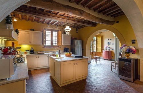 Badia Cantignano Villa | Villa Callisto - Private Villa Near Lucca