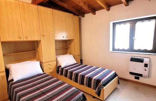 Endine Gaiano House | Villa Dall'Angelo Attico Mountain Lake Endine Hospitality