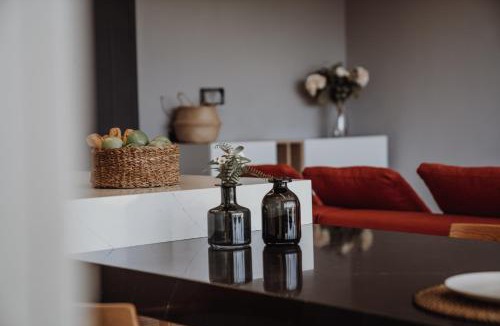 Side Villa | Villa Milo
