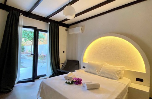 Adalar Hotel | Villa Rıfat Büyükada