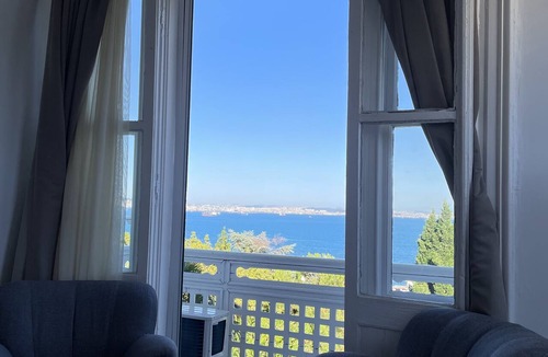 Adalar Hotel | Villa Rıfat Büyükada