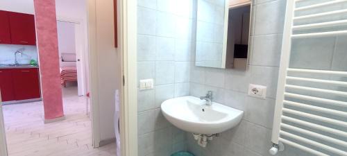 Chiavari Apartment | Villa tranquilla immersa nel verde a 2 Km dal mare