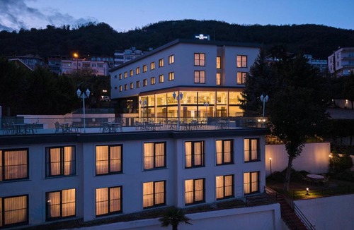 Altınordu Hotel | Waveside hotel