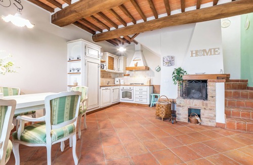 Monteroni d'Arbia Apartment | White Lily with a view of Siena