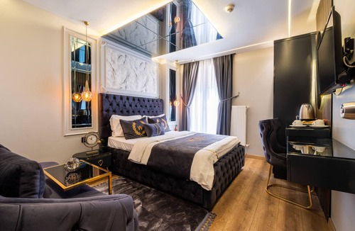 Besiktas Hotel | Wind Suit