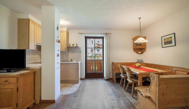 Apartment "Hof am Schloss Edelweiss" with Mountain View and Wi-Fi
