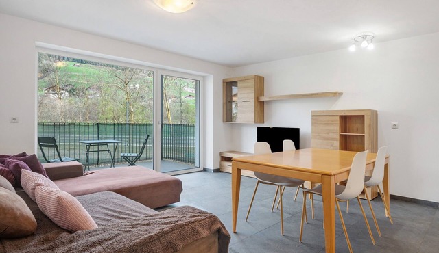 Apartment 'Talferblick Burg' with Mountain View, Private Terrace and Wi-Fi