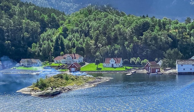 Awesome home in Jelsa with WiFi