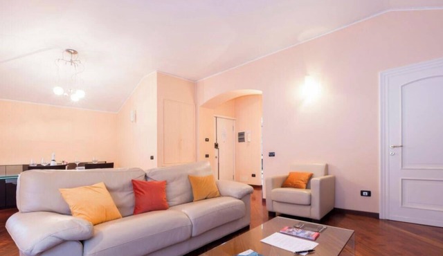 Beach 6M| 1BR| Parking by Tilo