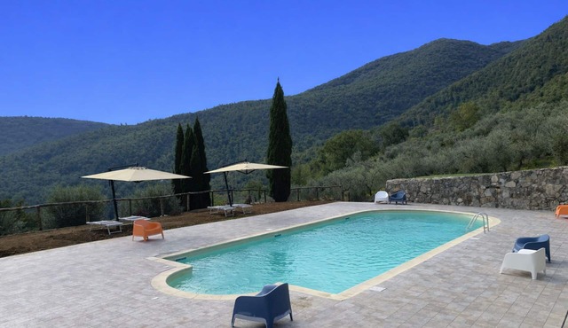 Beautiful apartment for 4 guests with pool, A/C, WIFI