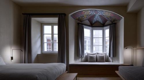 fink Restaurant & Suites