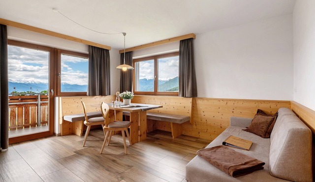 Holiday Apartment 'Forchnerhof Apt Rose' with Mountain View, Shared Garden and Wi-Fi