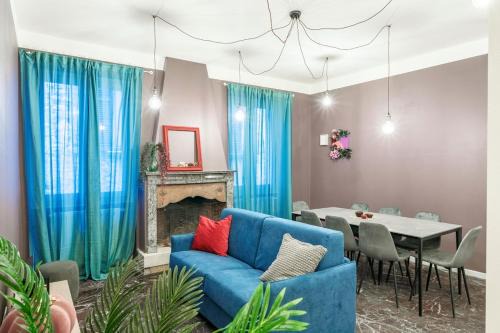 HOST4U - Tresanda Apartment in Brescia City Center